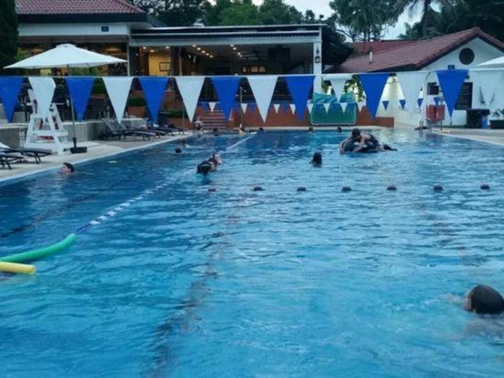 Oyo Home 90554 Norfa Camp House Canglun Luaran gambar